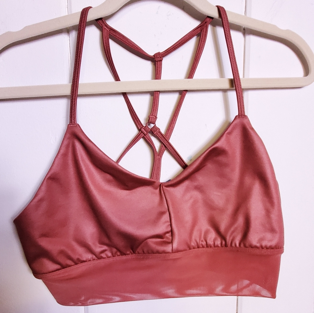 Alo Yoga Lush Strappy Sports Bra Shiny Terracotta